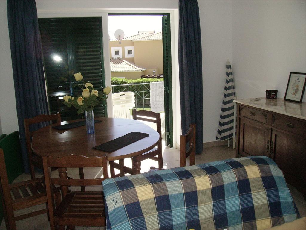 Ferienwohnung Apartamento Casa Do Sol Lagos Zimmer foto